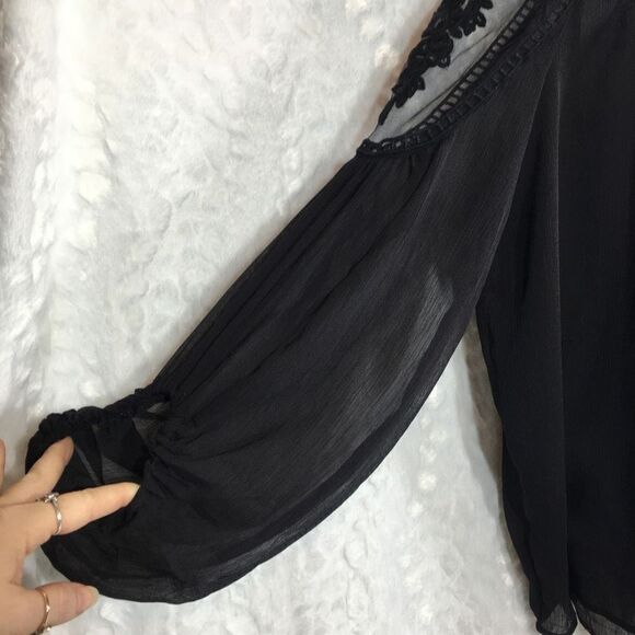 Hayden Women's Mesh Floral Lace and Sheer Peasant Blouse Size S - Picture 3 of 7